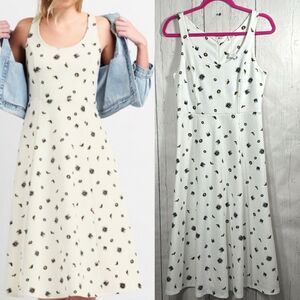GAP White Daisy Midi Dress Size 4 Fit & Flare Sleeveless Cottagecore Sundress